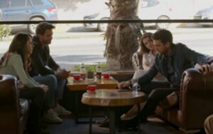 Casatorie cu bucluc rezumat episoadele 129-132, Un oaspete neasteptat