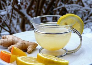 10 remedii naturiste care ameliorează simptomele de răceală și gripă