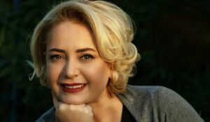 Cine este Sibel Tascioglu, actrița care joacă rolul lui Pembe în serialul “O dragoste”?