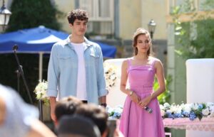 “Fie ce-o fi” episoadele 15 și 16. Prietenii lui Alize află despre căsătoria ei cu Serkan