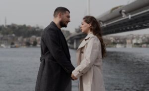 Pierduți în dragoste Episoadele 25 și 26 Rezumat. Naz află despre relația dintre Mete și Incila