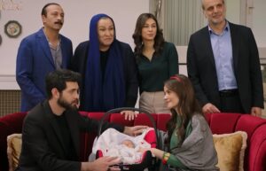 “Flori însângerate” Episoadele 255 și 256, sezonul 2, rezumat. În poveste apare un nou membru în familia Karabey: Miran