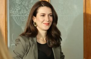 Biografia actriței Elit Andac Cam (Cagla din serialul “Curajul de a renaște”)