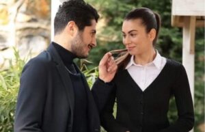 “Flori însângerate” Episoadele 319 și 320, rezumat. Firat și Gul părăsesc serialul