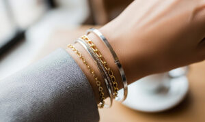 Cum combini aurul și argintul corect: Ghidul suprem pentru a străluci fără să exagerezi!