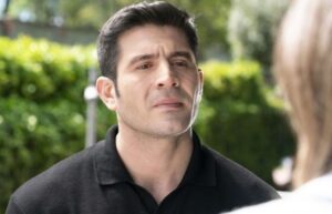 “Fata de la fereastră” Episodul 44, rezumat. Hayri se întoarce în satul natal