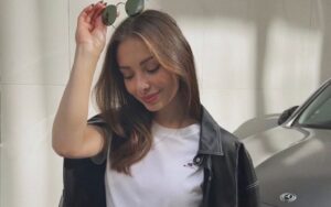 Interviu cu actrița care o interpretează pe Elif din serialul Capcana iubirii